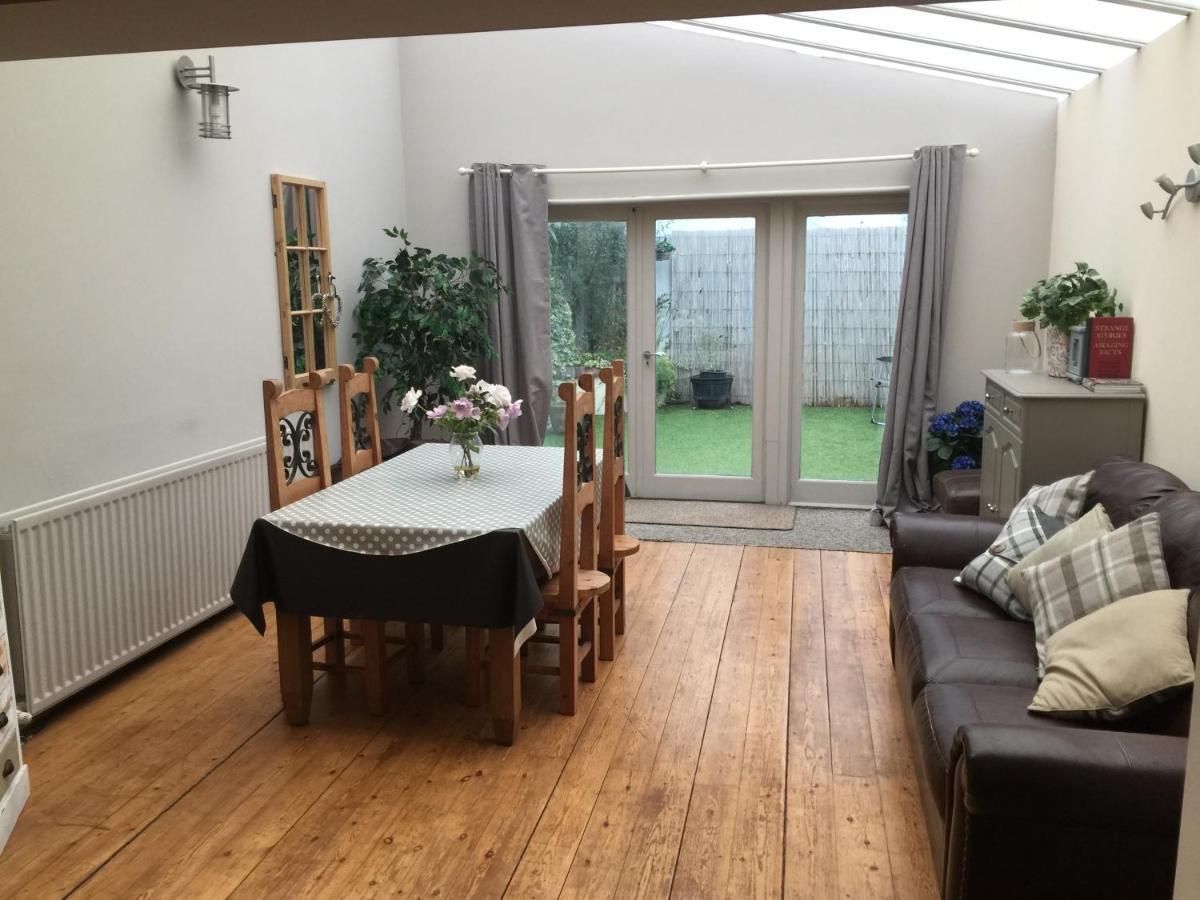 Large 2-Bed House Derbyshire Off Chatsworth Rd Chesterfield Exterior foto